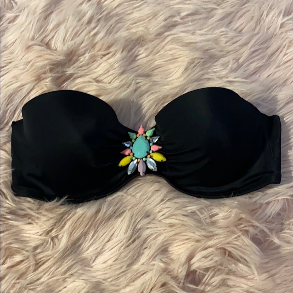 Victoria’s Secret strapless bikini top